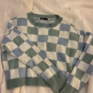 Cute Pattern Sweater!!